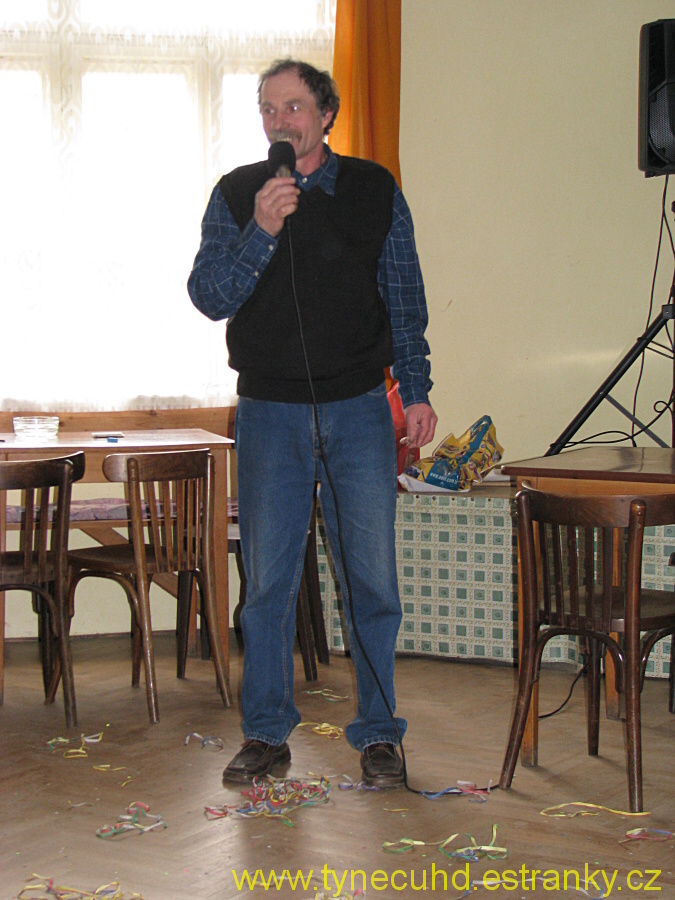 Dětský maškarní 2010 - 27.JPG