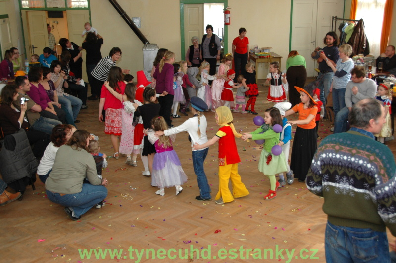 Dětský maškarní karneval 2011 - 53