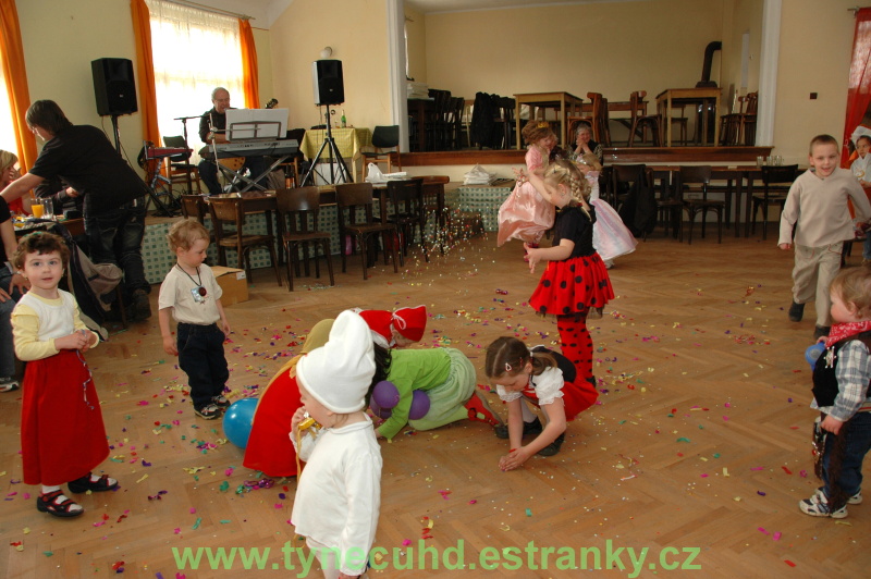 Dětský maškarní karneval 2011 - 59