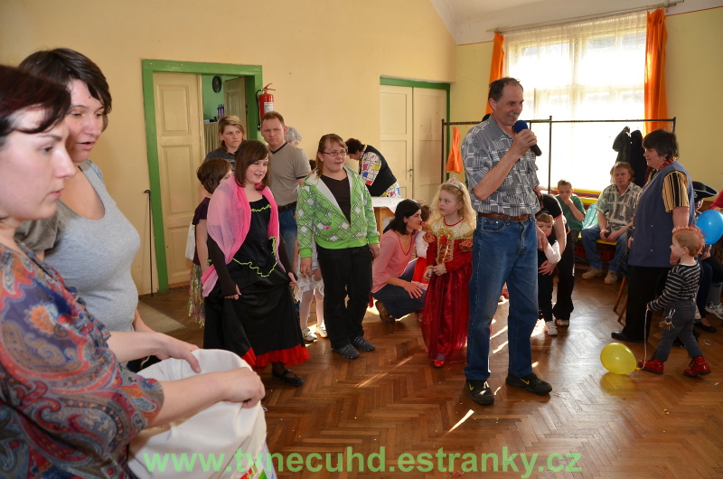 Maškarní karneval Týnec 2012 - 149