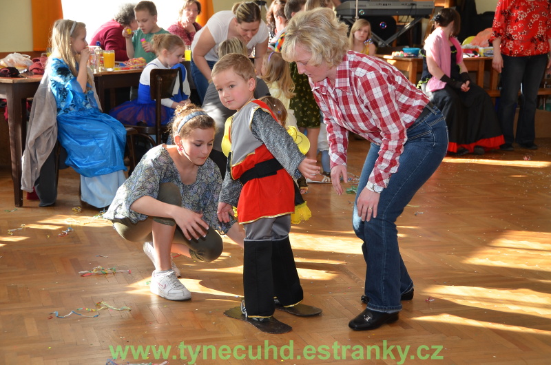 Maškarní karneval Týnec 2012 - 152