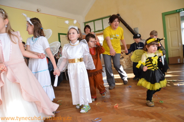 Dětský maškarní karneval 2013 - 13