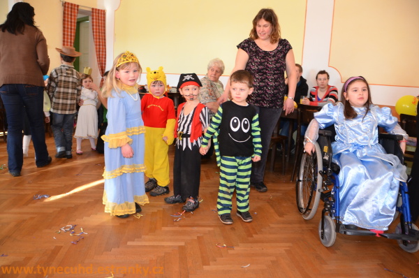 Dětský maškarní karneval 2013 - 16